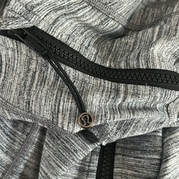 Lululemon Define Full Zip Jacket women’s size 6 Heathered Grey Black Luon - Picture 12 of 14